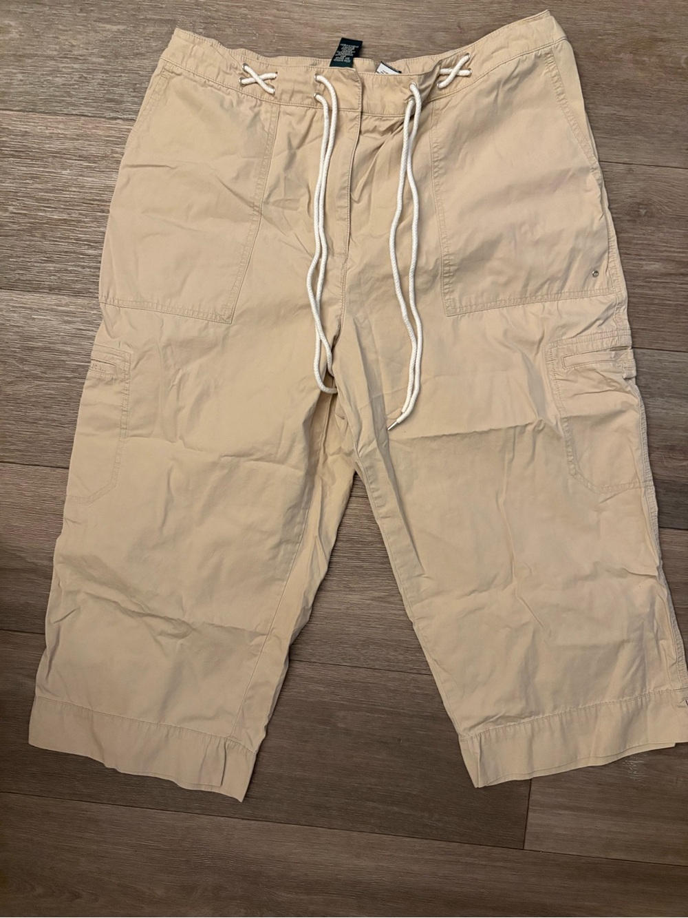Ralph Lauren Beige cropped pants Drawstring Shorts